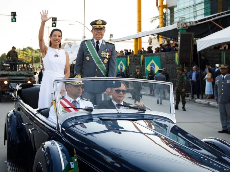 Raquel Lyra destaca simbolismo do 7 de setembro em desfile no Recife