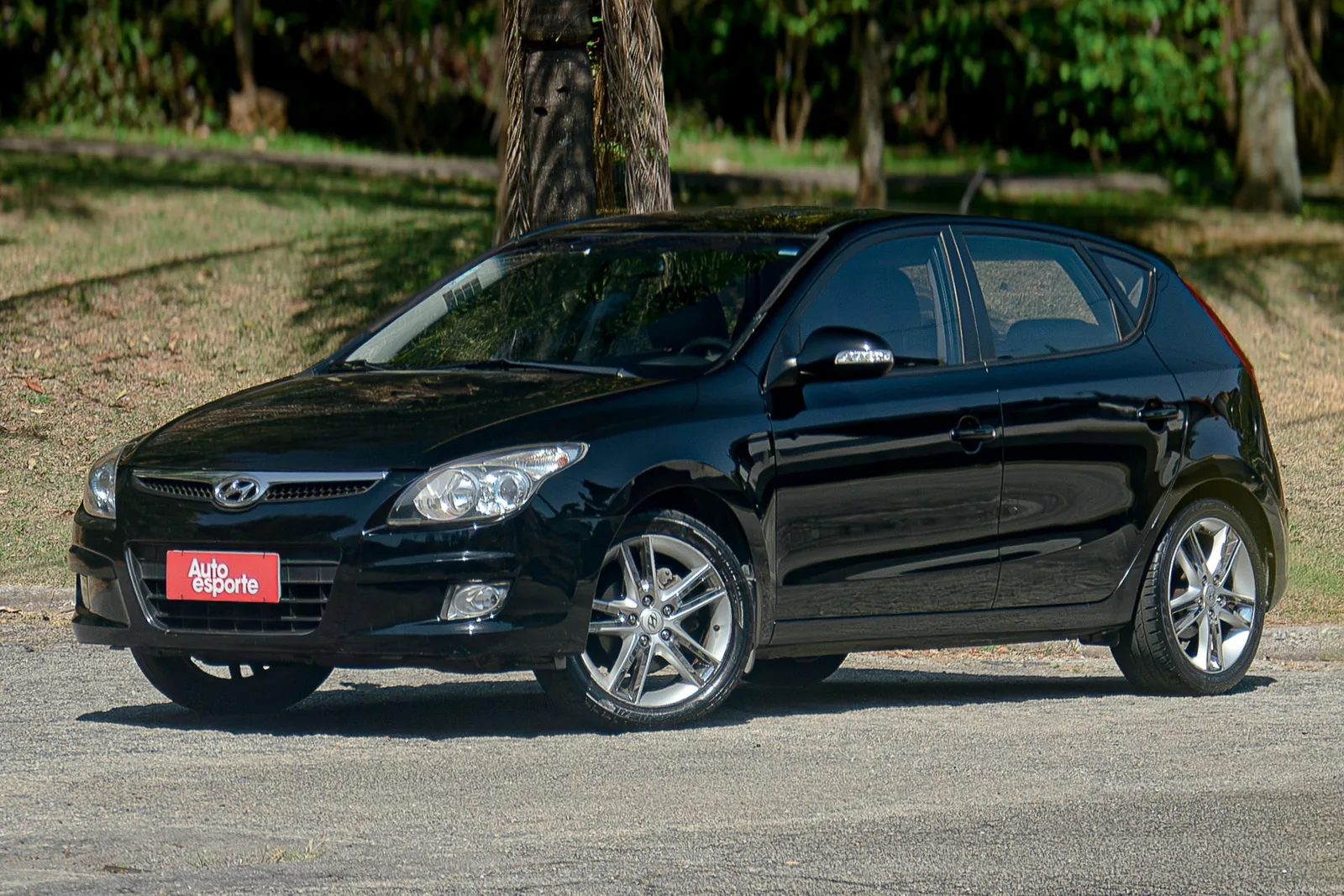 Gasolina E32 não transforma carro antigo em flex com módulo de R$ 500