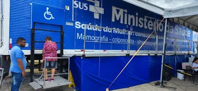 Carreta do Ministério da Saúde oferece exames para mulheres em Paulo Afonso
