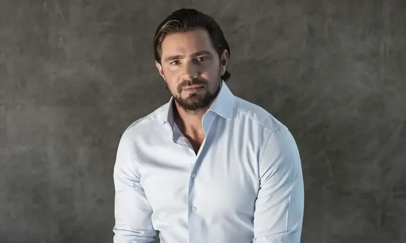 CVM aplica multas a Daniel Vorcaro e Banco Master por fraude com fundo imobiliário