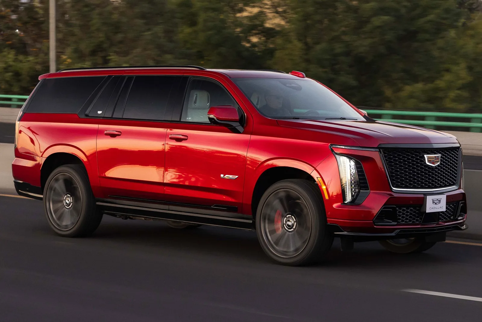GM avalia trazer GMC e SUVs grandes após revisão de homologação no Brasil