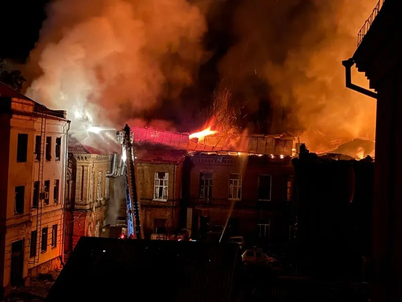 Ataques russos deixam quatro mortos em Dnipro, na Ucrânia