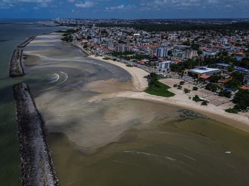 CPRH aponta 14 trechos de praias inadequados para banho em Pernambuco