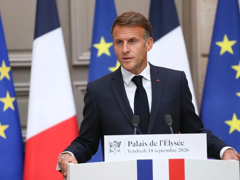 França enviará soldados e sistemas de defesa para proteger porto saudita