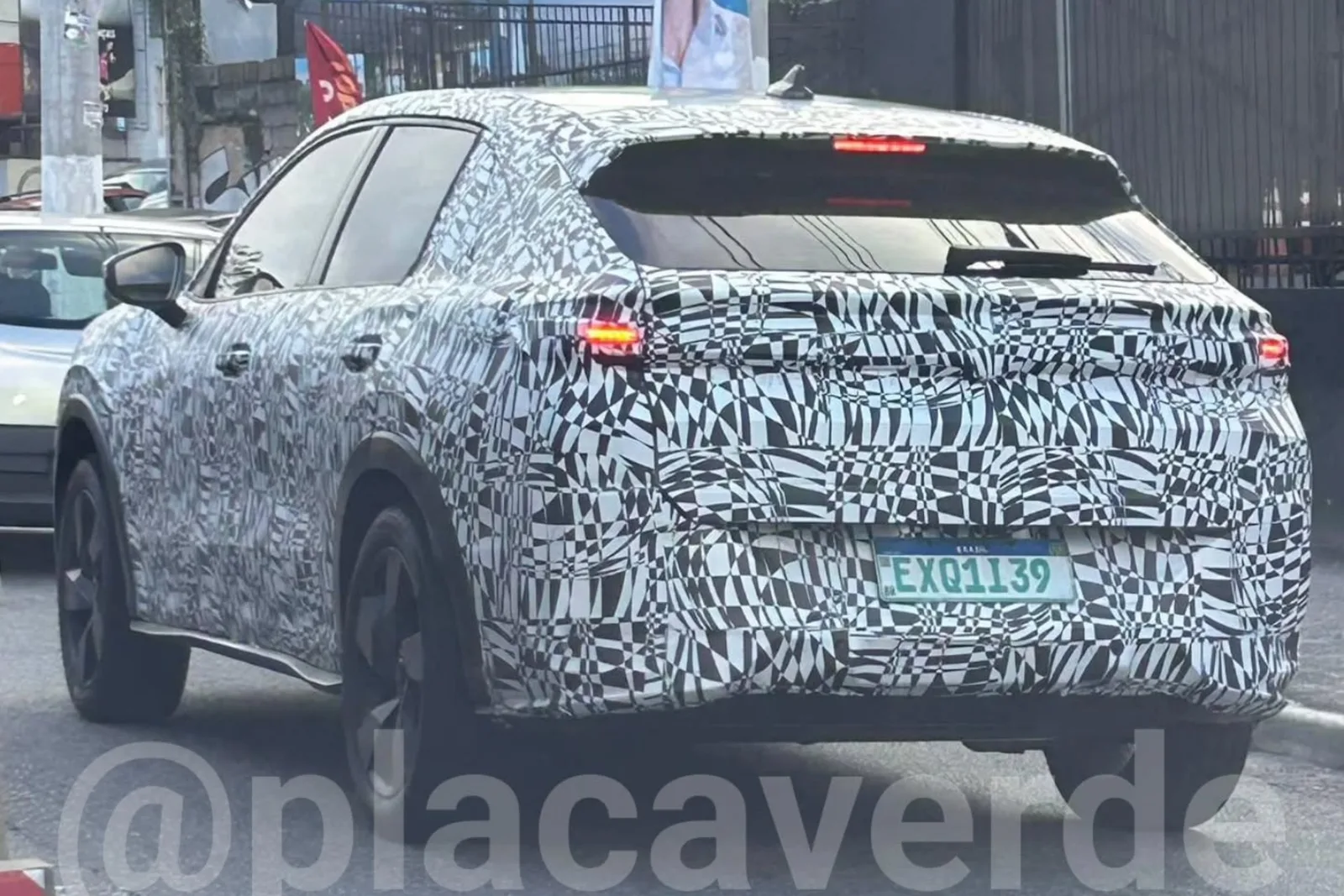 Volkswagen testa SUV híbrido nacional com carroceria definitiva