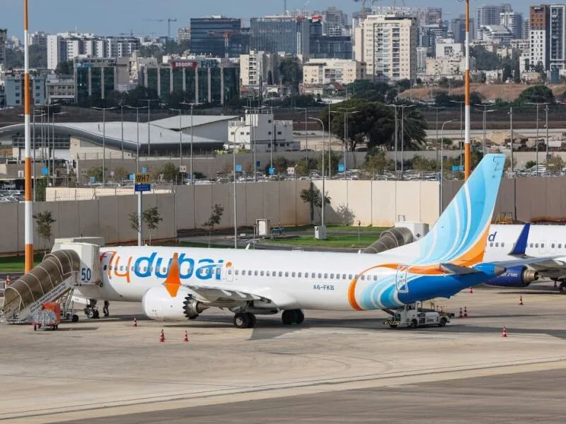 Israel começa repatriação de passageiros retidos nos Emirados Árabes