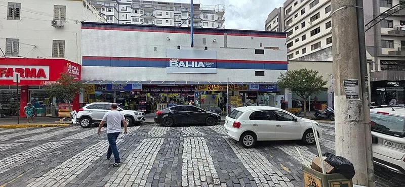 Varejo enfrenta crise de caixa mesmo com lojas e canais digitais ativos