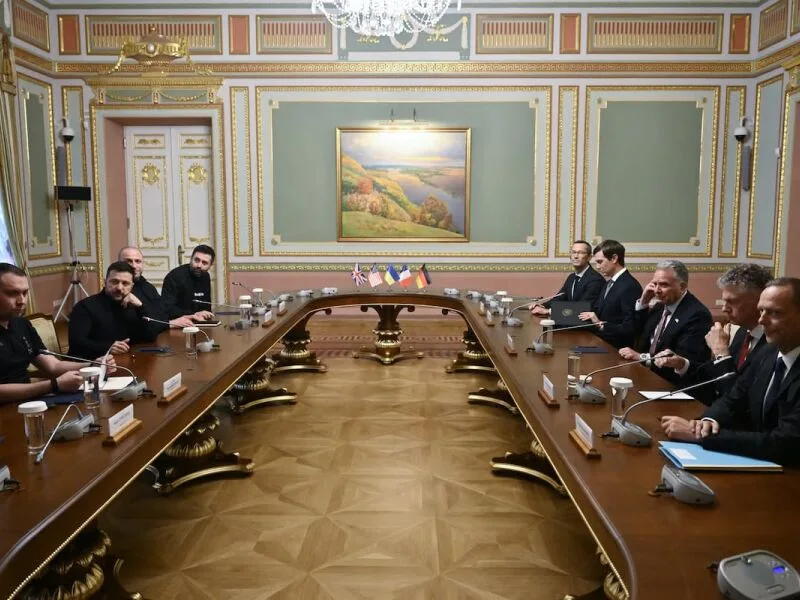 Witkoff prevê continuidade de negociações com Zelensky em Kiev