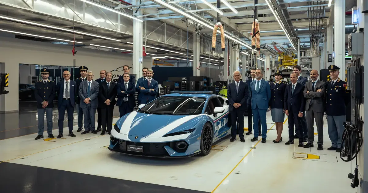Itália recebe Lamborghini Temerario híbrida para transporte emergencial de órgãos