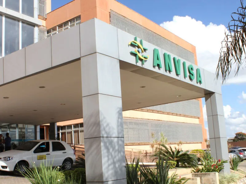 Anvisa registra terapia de reposição hormonal para adultos com hipoparatireoidismo crônico