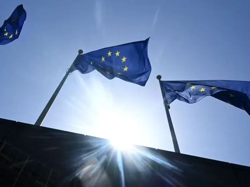 UE libera 3,2 bilhões de euros para Ucrânia comprar sistemas Patriot