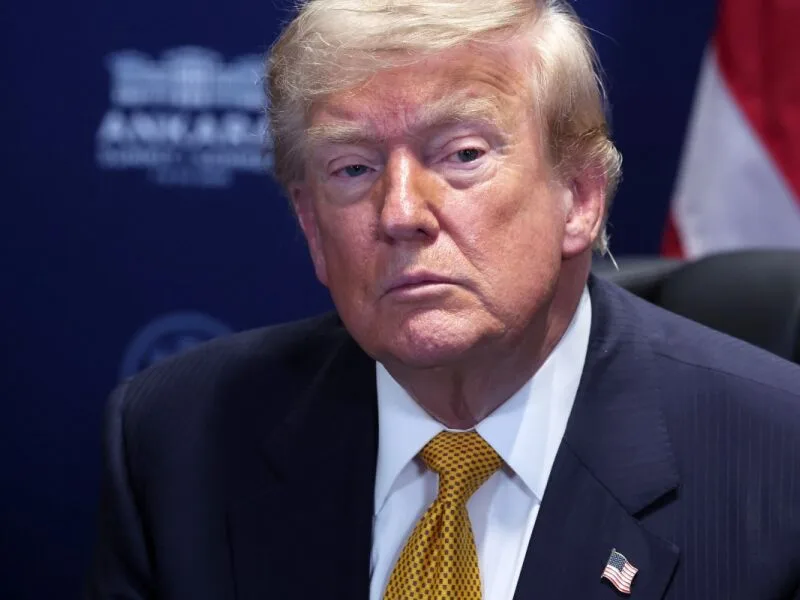 Juiz dos EUA bloqueia regra de Trump sobre votação por correio