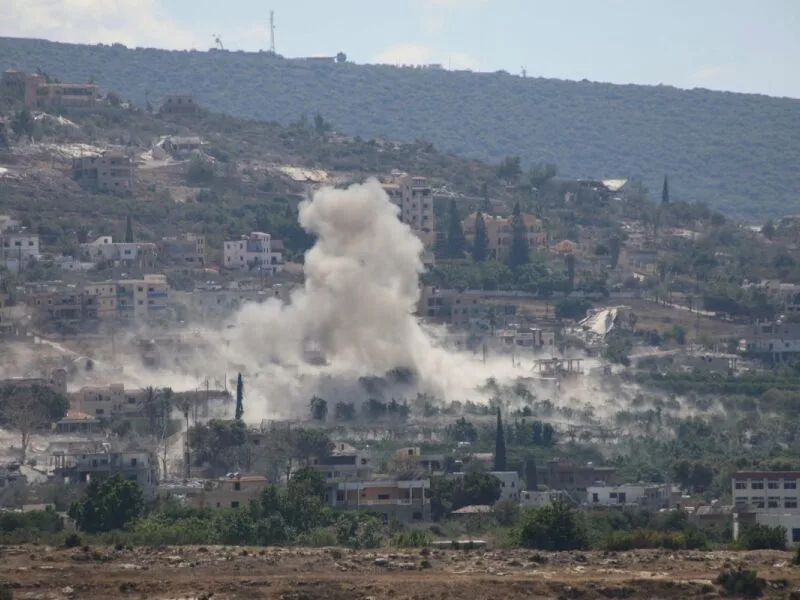 Ataques israelenses no Líbano deixam quatro mortos e 32 feridos