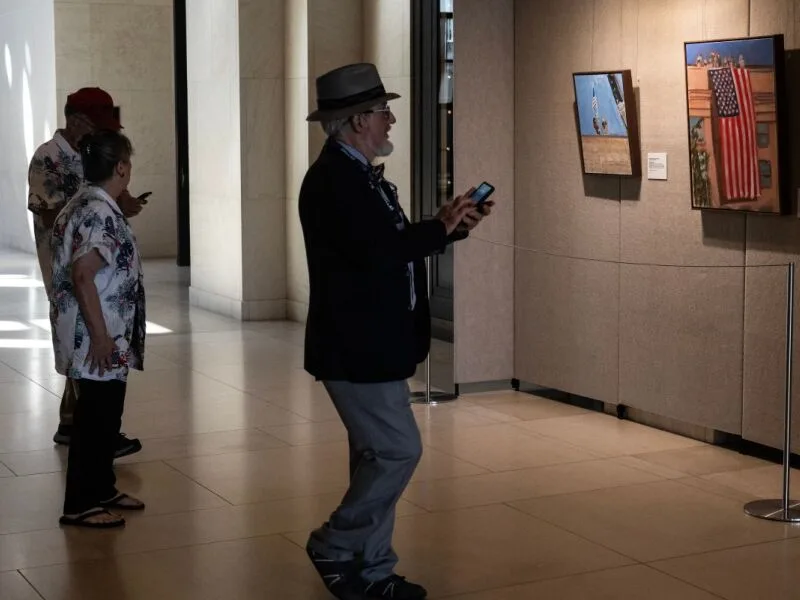 George W. Bush apresenta pinturas sobre lembranças dos ataques de 11 de Setembro