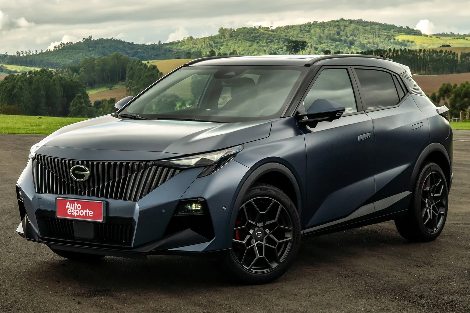 GAC GS3 Elite ou Mitsubishi Eclipse Cross Rush: qual SUV entrega mais pelo mesmo preço?