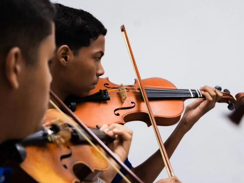 Orquestra Criança Cidadã oferece 60 vagas para jovens em São Lourenço da Mata