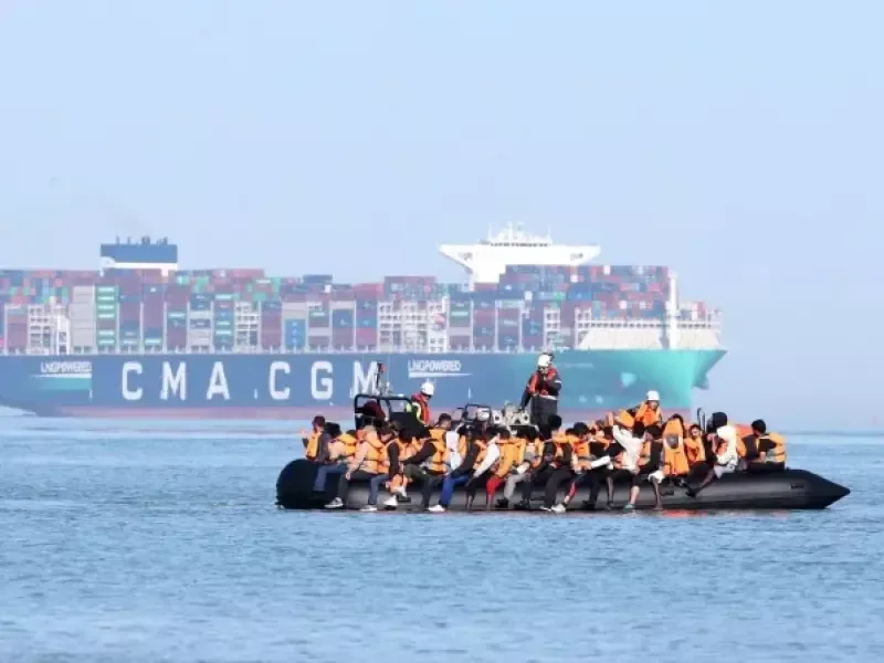 Tribunal de Paris julga 14 acusados por naufrágio de migrantes no Canal da Mancha