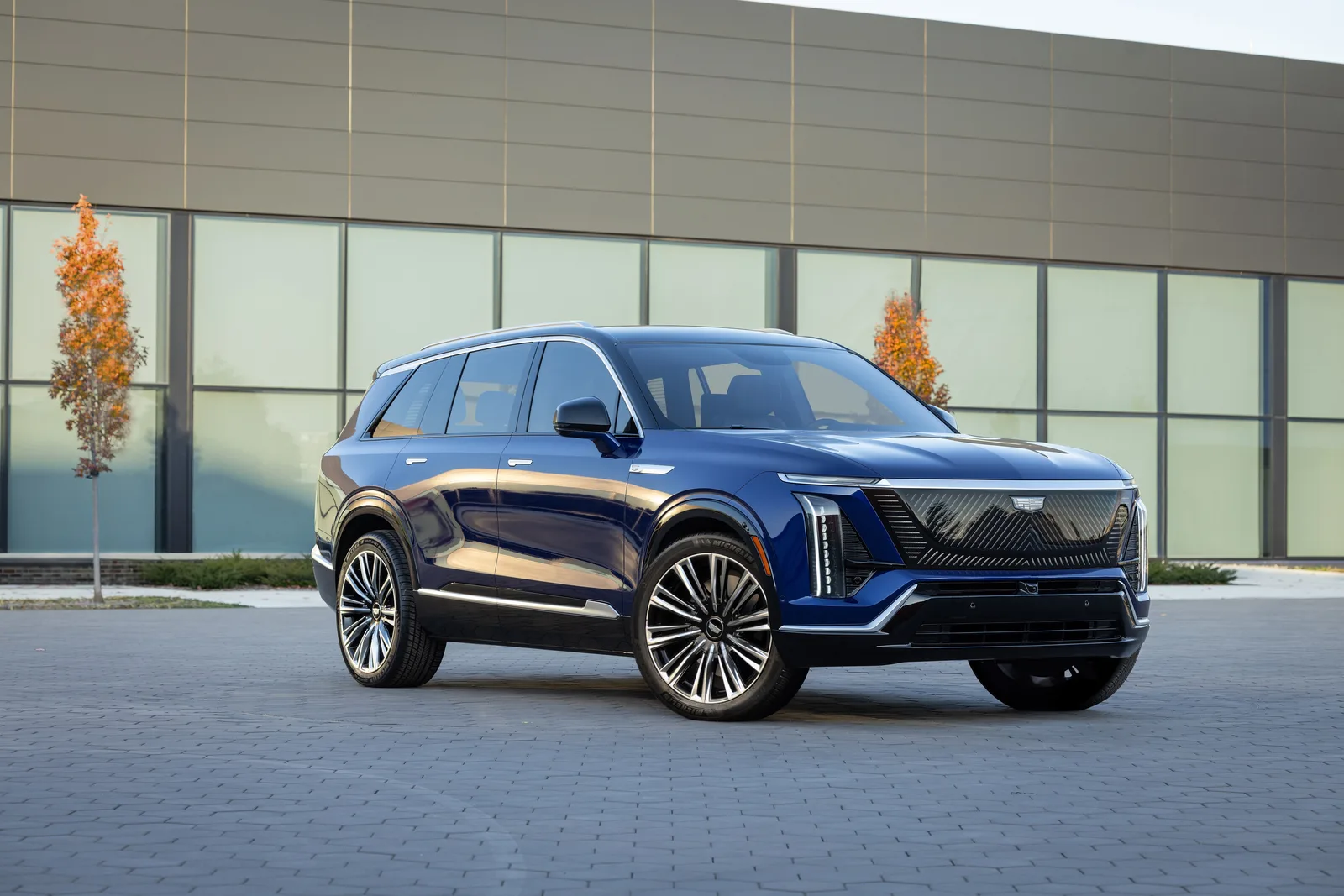 Cadillac abre pré-venda de Lyriq e Vistiq no Brasil em setembro