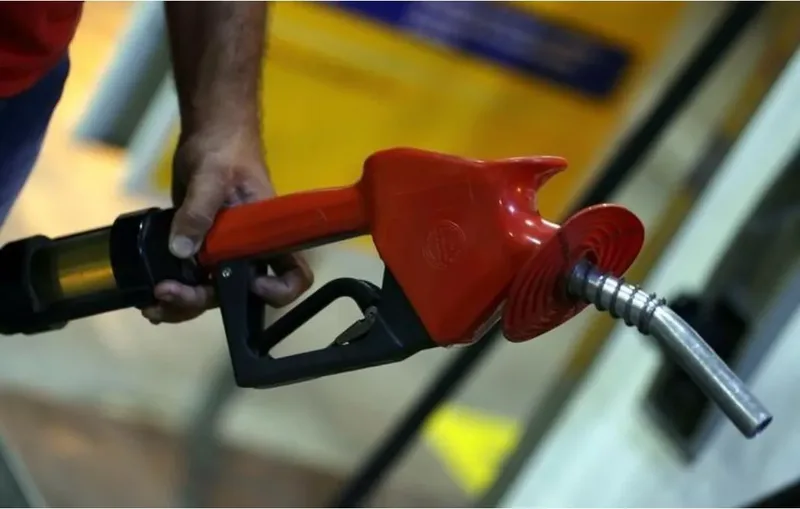 Subvenção de R$ 1 por litro de diesel é regulamentada pelo governo