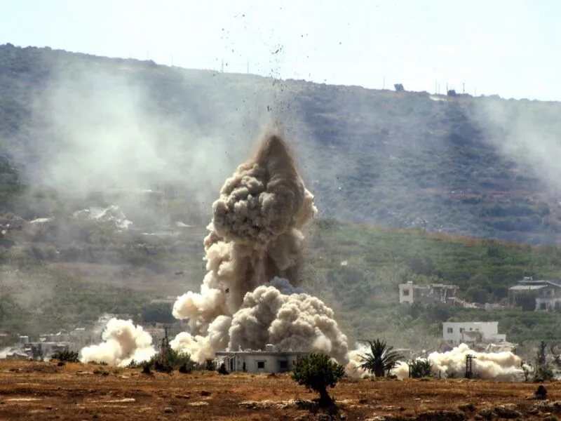 Israel anuncia destruição de túneis do Hezbollah após explosões no sul do Líbano