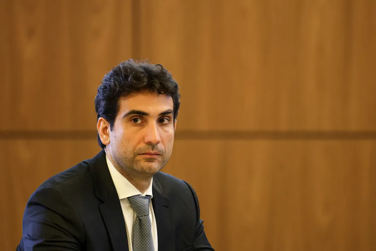 PF quer ouvir Galípolo, Campos Neto e Esteves em investigação sobre o Banco Master