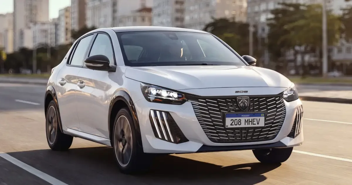Peugeot 208 2027 reduz preços e passa a ter três versões