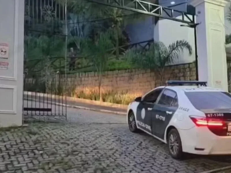 Polícia cumpre 56 mandados contra suspeitos de desviar armas para facções