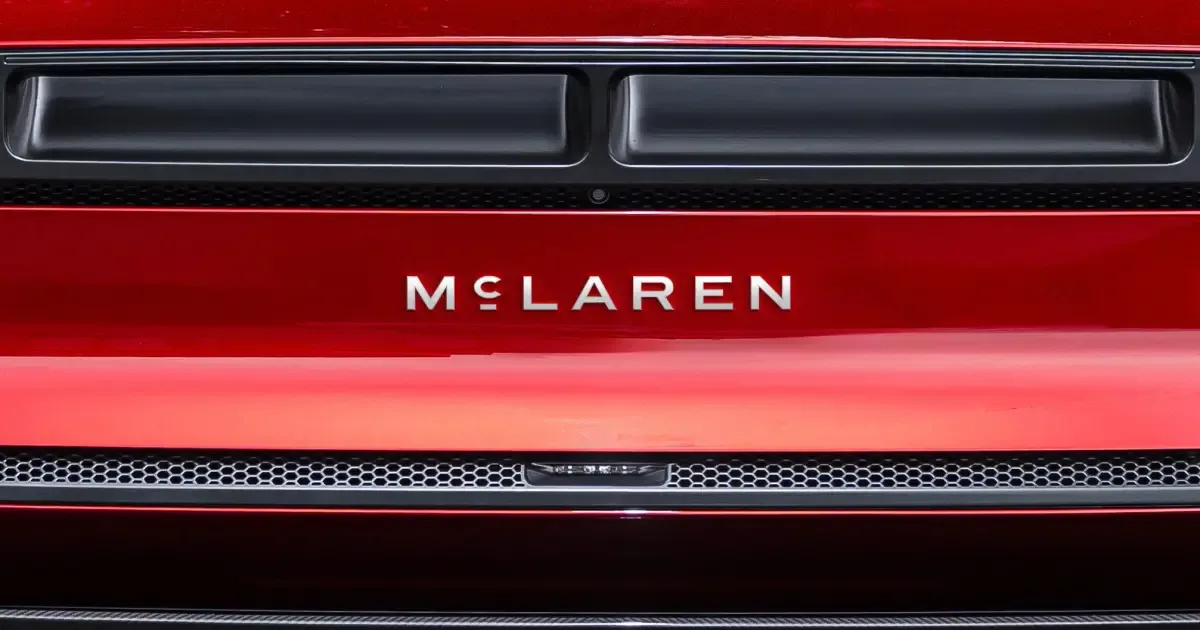 McLaren atualiza logotipo e resgata origem ligada a posto na Nova Zelândia