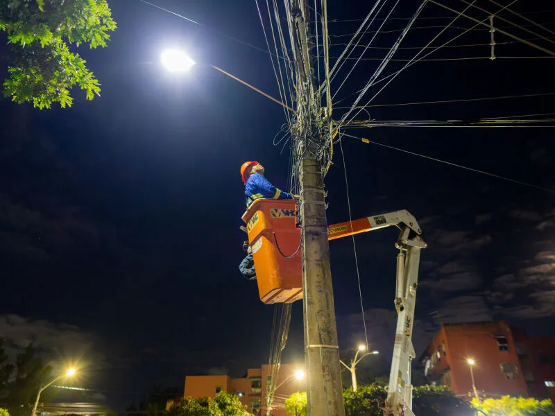 Ilumina Pernambuco levará 4.180 pontos de LED a dez municípios